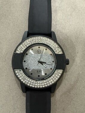 Techno Pavé Quartz Watch No.7807